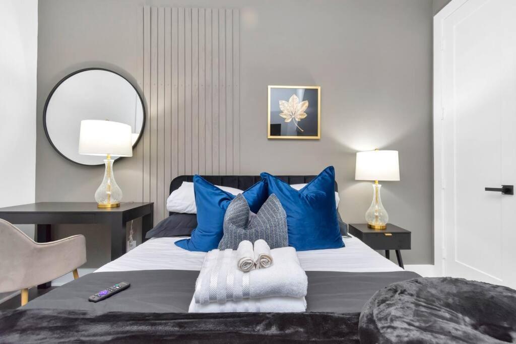 The Suite Spot! Downtown Skyline Views! Sleeps 12 Houston Extérieur photo